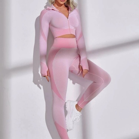 Two Piece Yoga Set- S - Picture 2 of 4